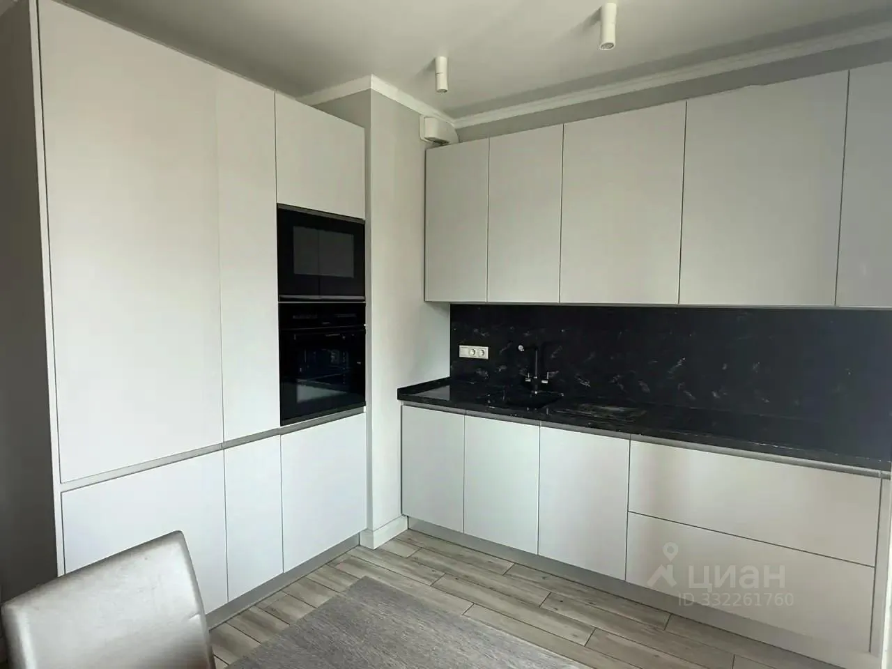 2-комн. квартира, 56 м², 4/19 этаж