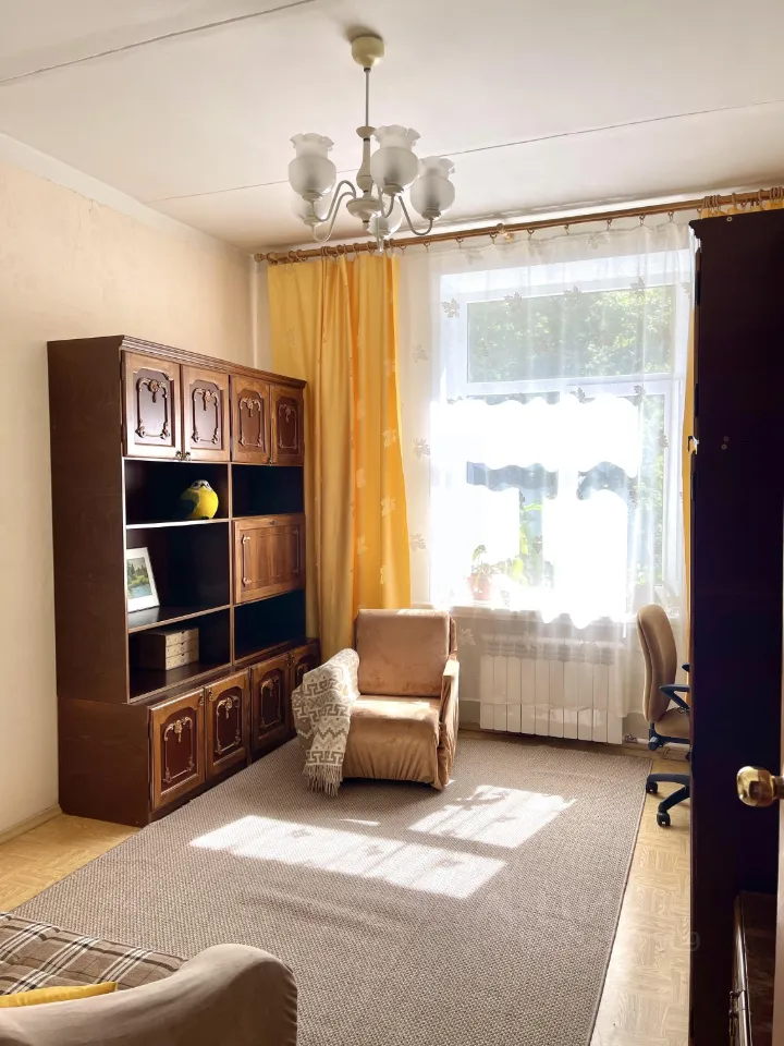 3-комн. квартира, 77 м², 2/5 этаж