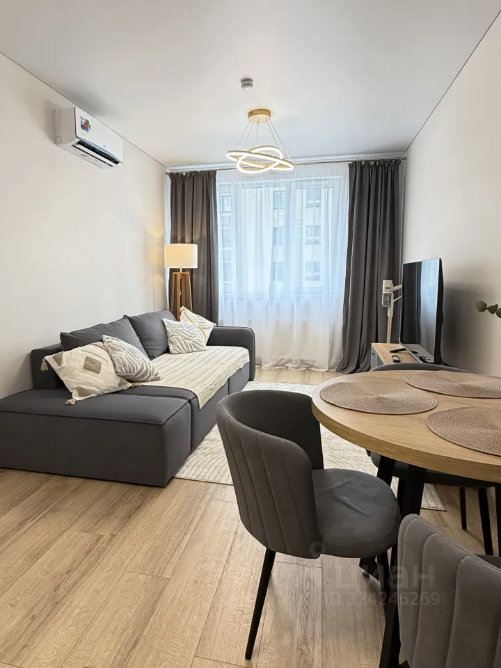 2-комн. квартира, 42 м², 9/15 этаж