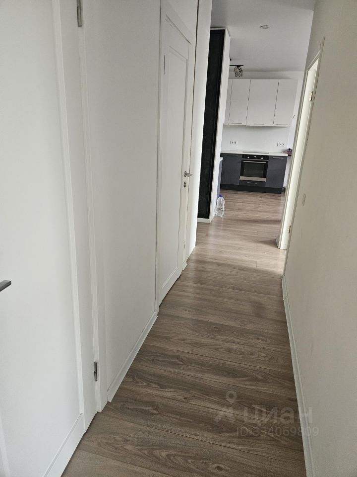 3-комн. квартира, 71 м², 2/12 этаж