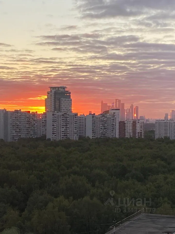 3-комн. квартира, 60,7 м², 15/33 этаж
