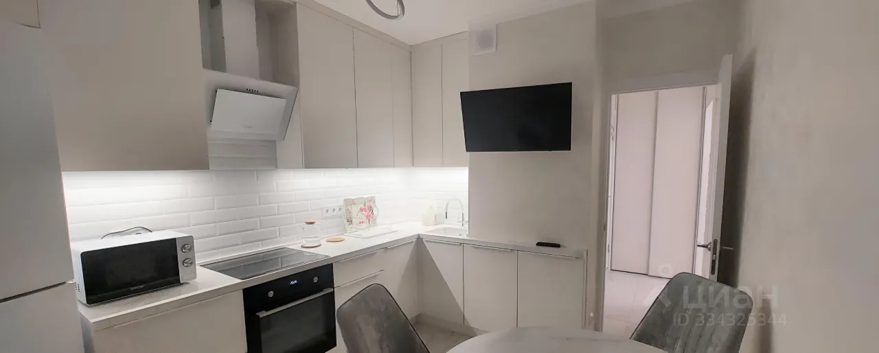2-комн. квартира, 55 м², 4/14 этаж