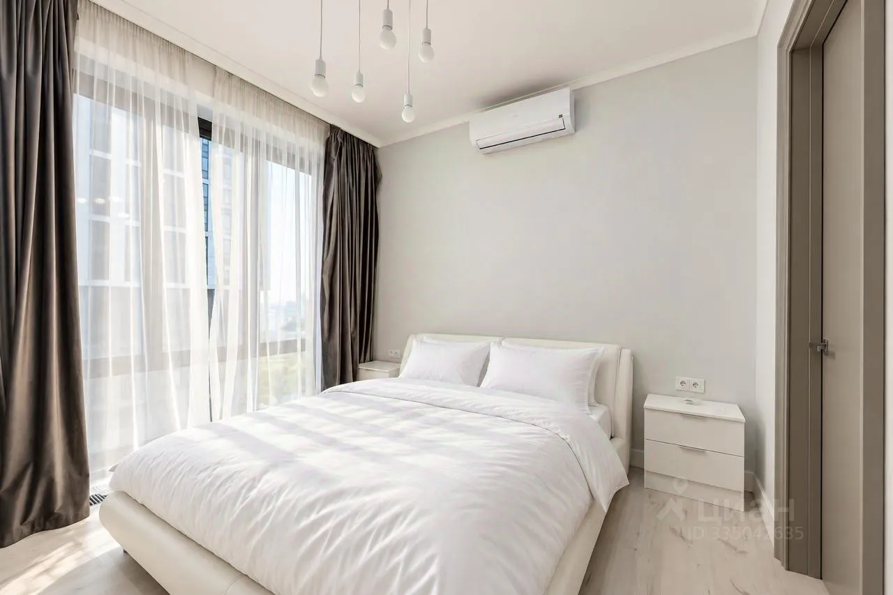 3-комн. квартира, 65 м², 30/32 этаж