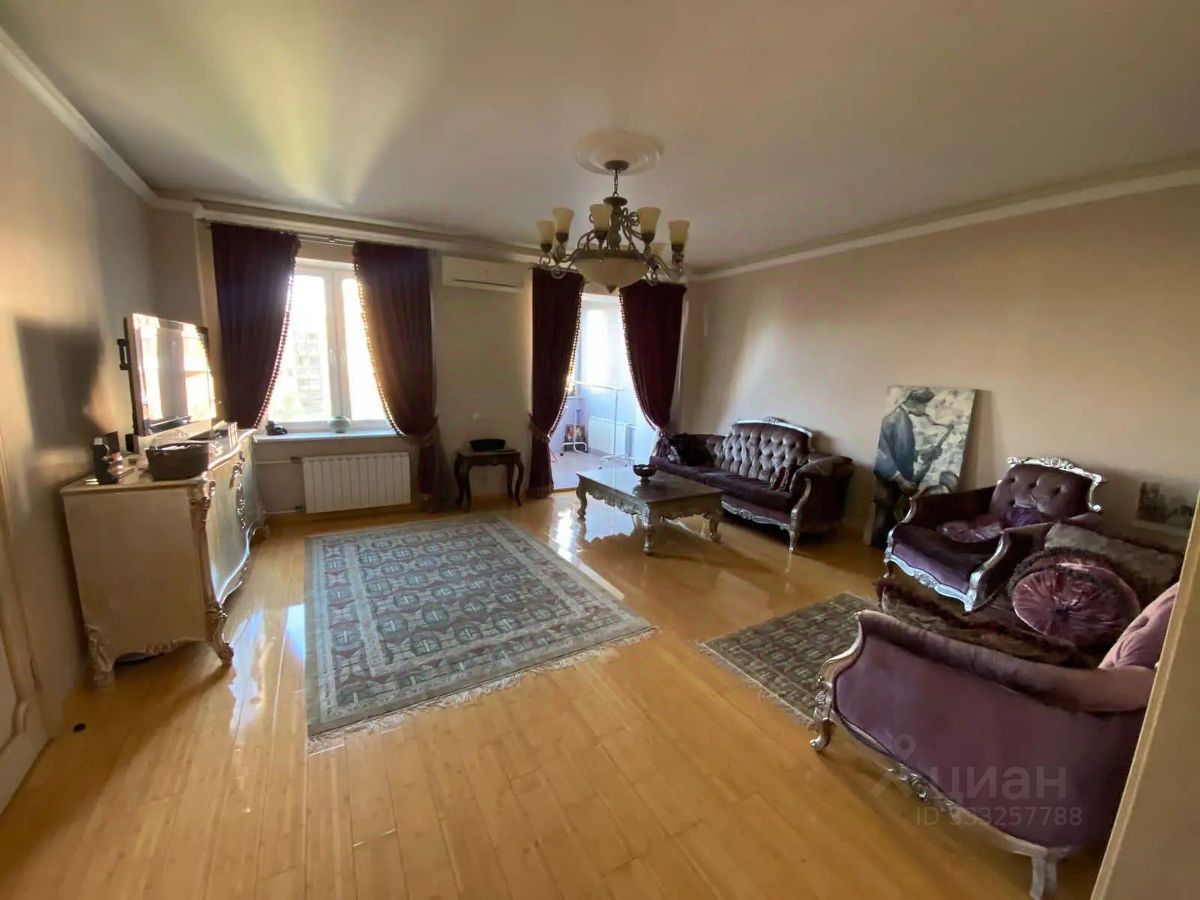 3-комн. квартира, 115 м², 5/19 этаж