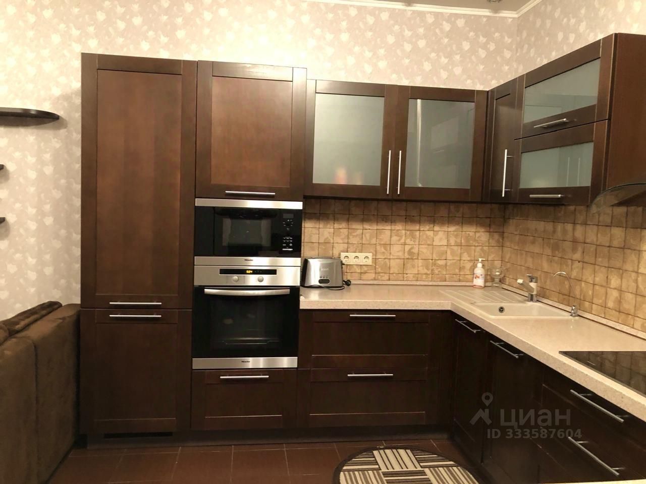 2-комн. квартира, 80 м², 8/26 этаж