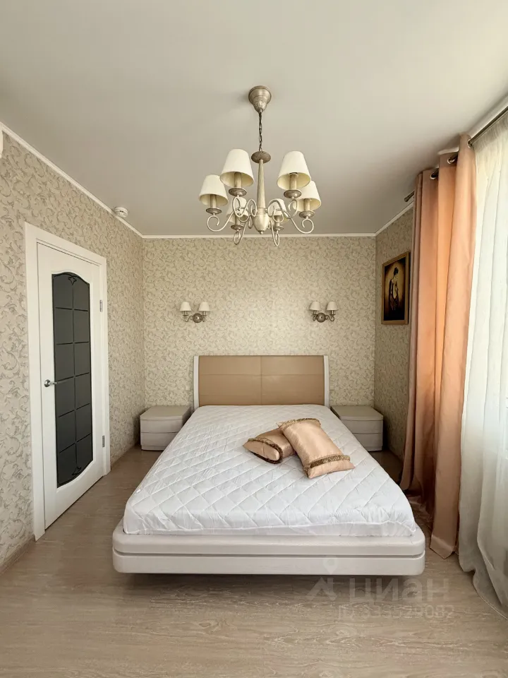 2-комн. квартира, 85 м², 25/37 этаж