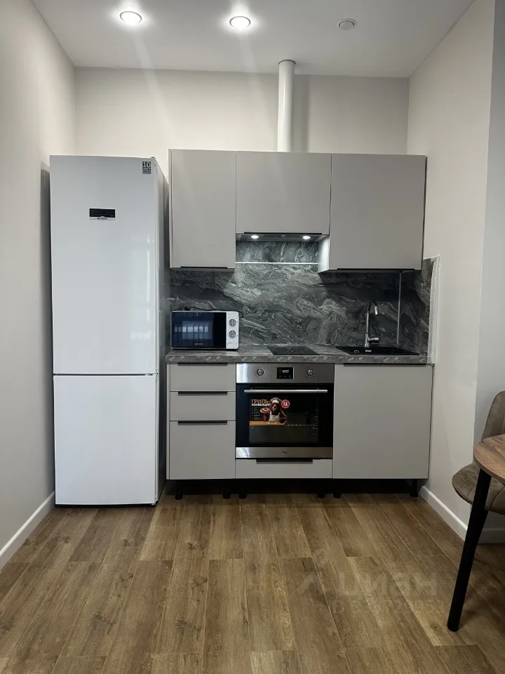 2-комн. квартира, 40 м², 7/16 этаж