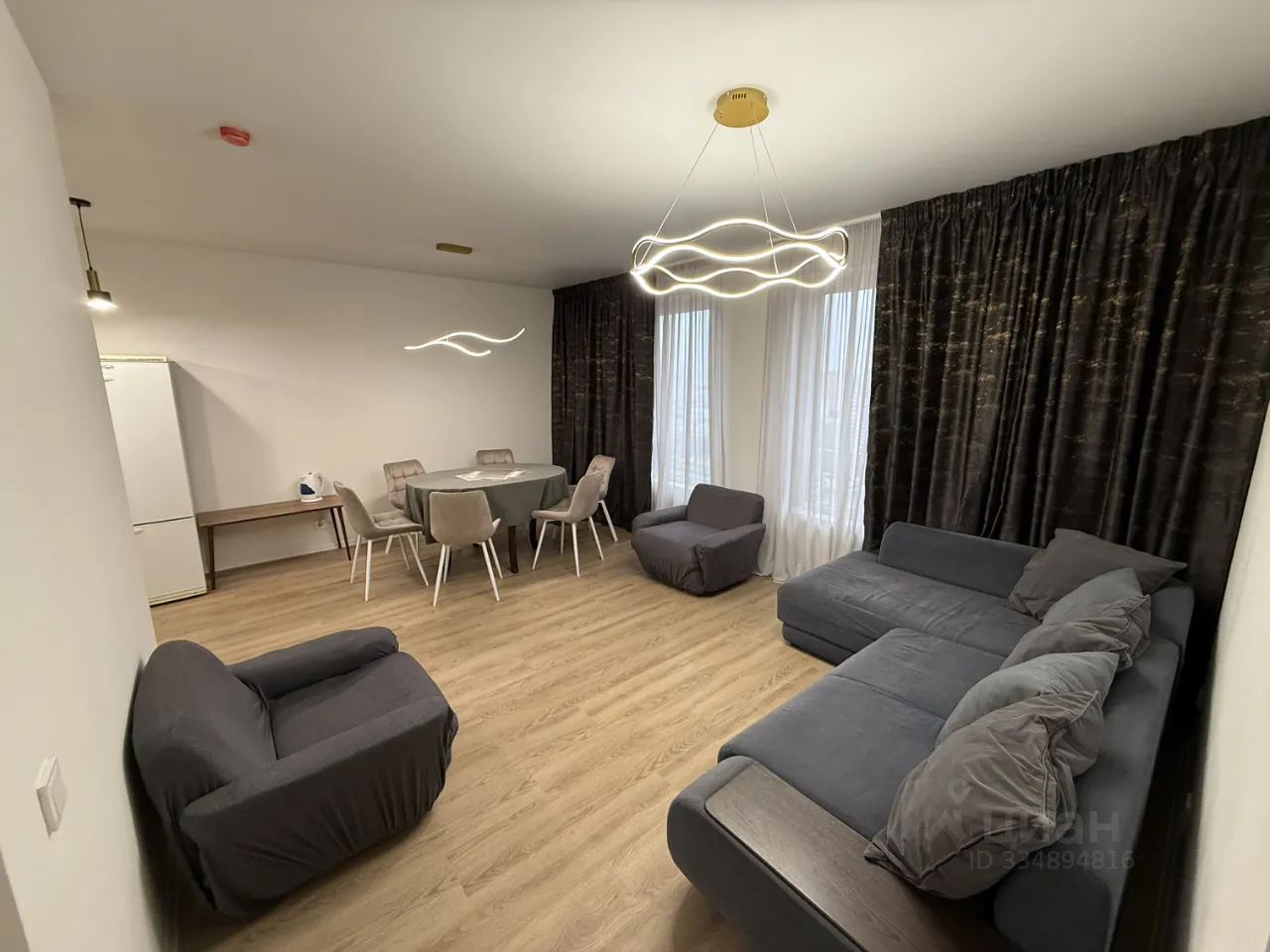3-комн. квартира, 79,4 м², 22/33 этаж