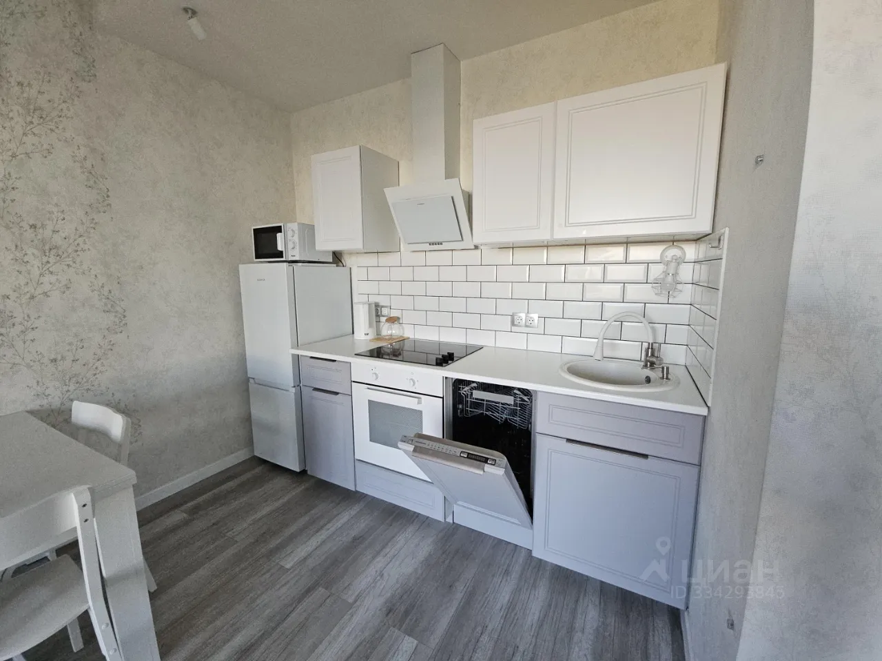 1-комн. квартира, 40 м², 8/18 этаж