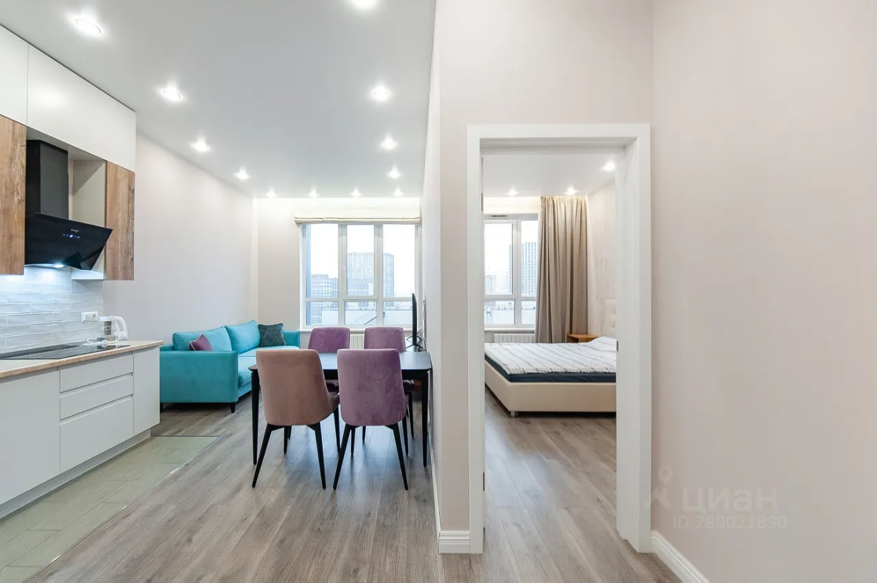 2-комн. квартира, 50 м², 22/35 этаж