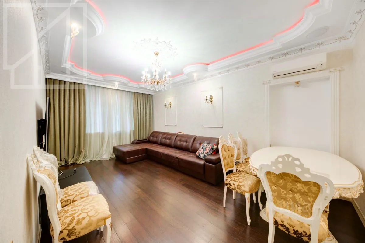 3-комн. квартира, 80 м², 1/4 этаж