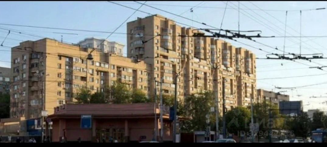 2-комн. квартира, 55 м², 10/15 этаж