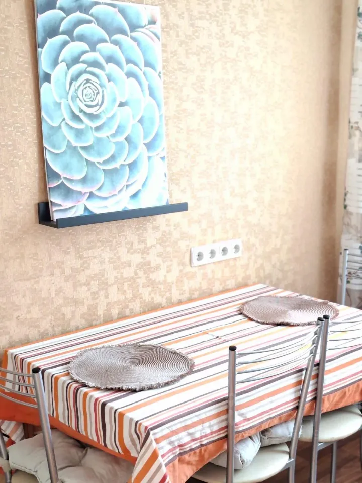 2-комн. квартира, 60 м², 3/17 этаж