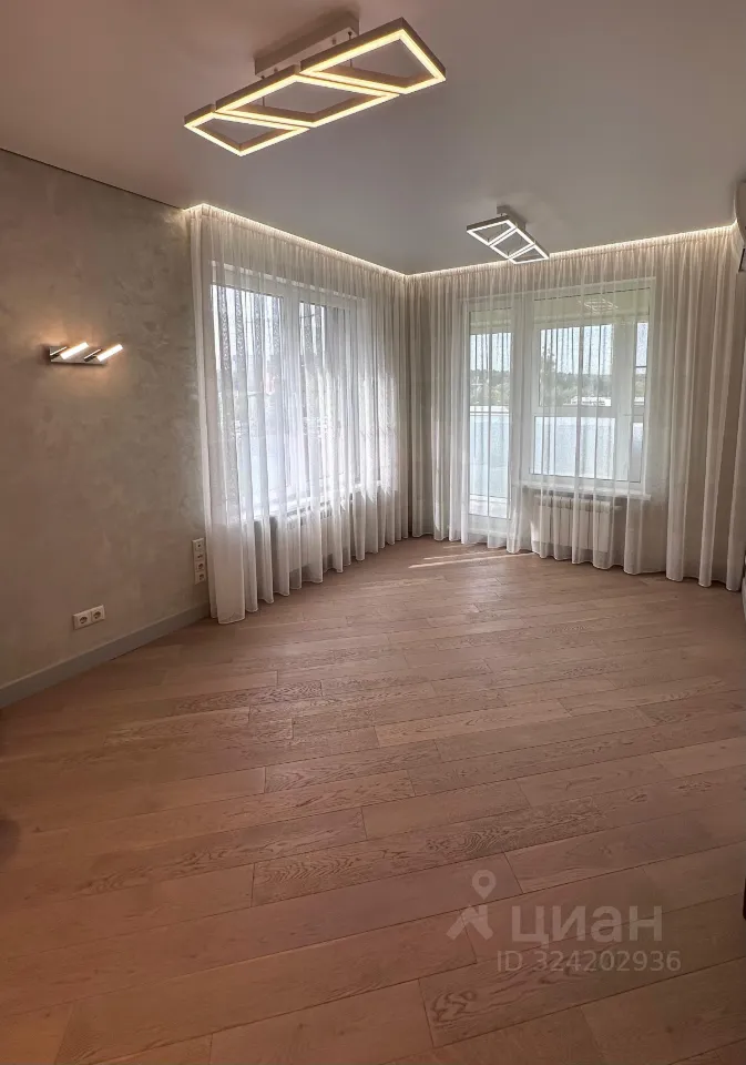 2-комн. квартира, 57 м², 4/18 этаж
