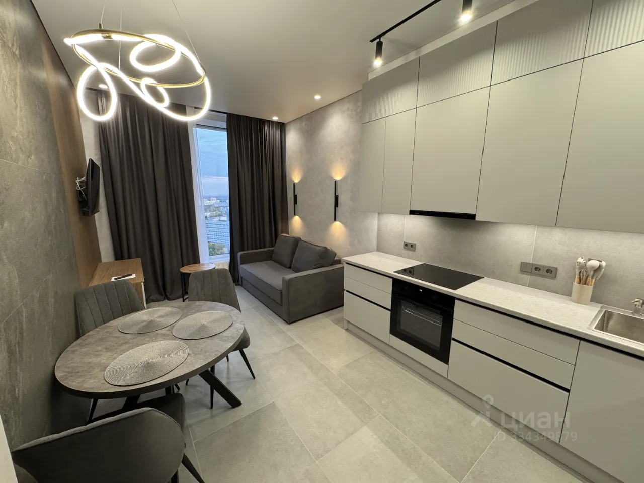 2-комн. квартира, 42,6 м², 30/34 этаж