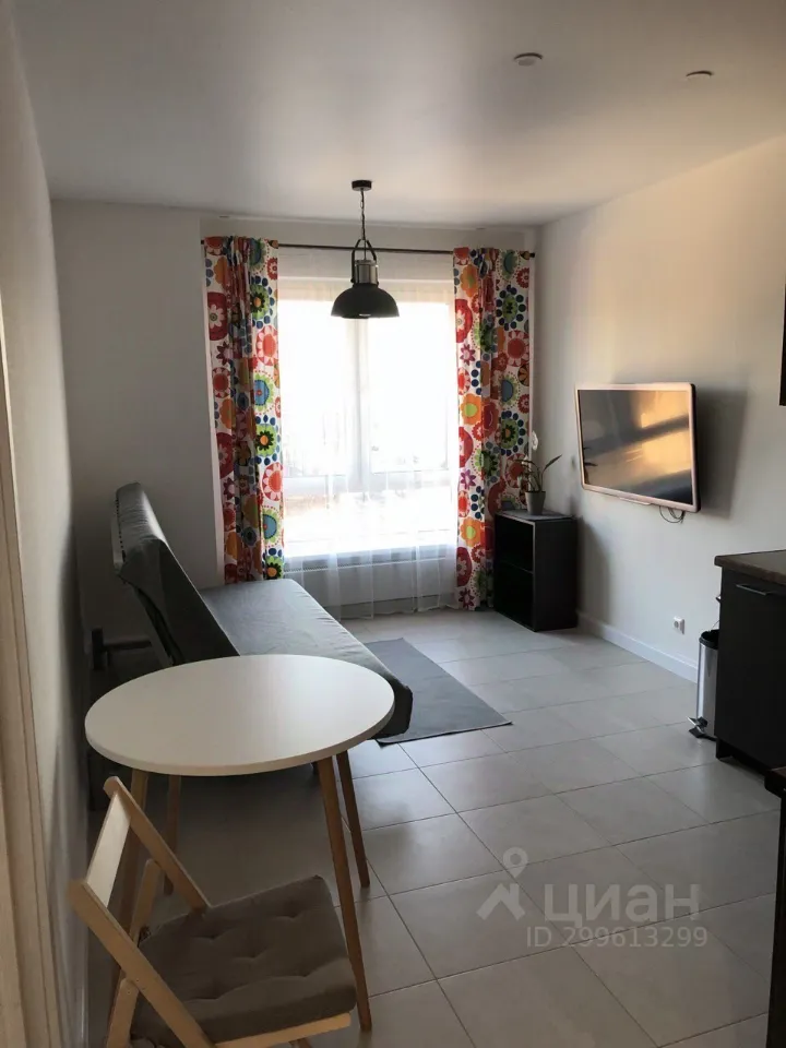 2-комн. квартира, 40 м², 3/33 этаж