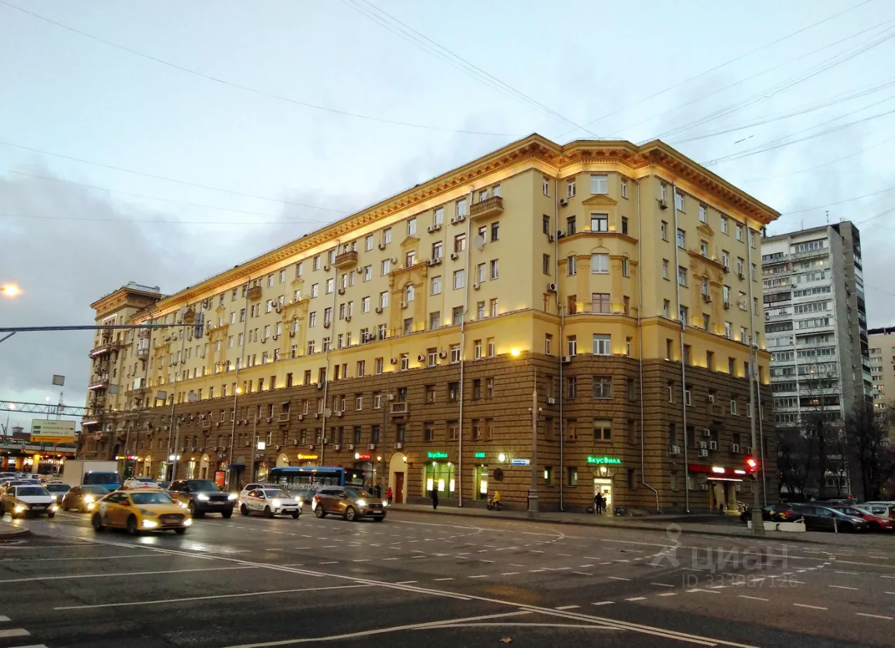 2-комн. квартира, 56 м², 3/8 этаж