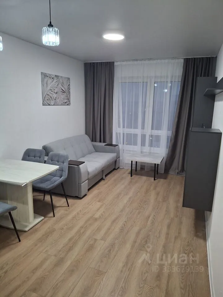 2-комн. квартира, 40 м², 20/34 этаж