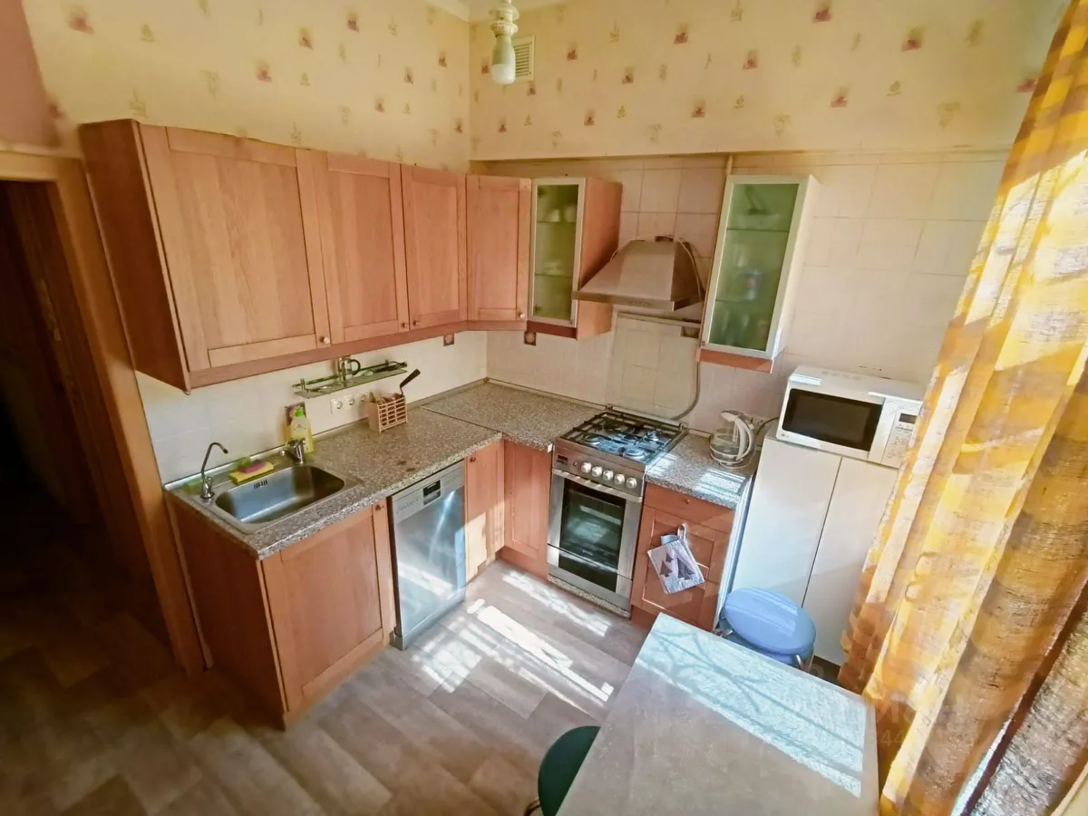 2-комн. квартира, 53 м², 1/5 этаж