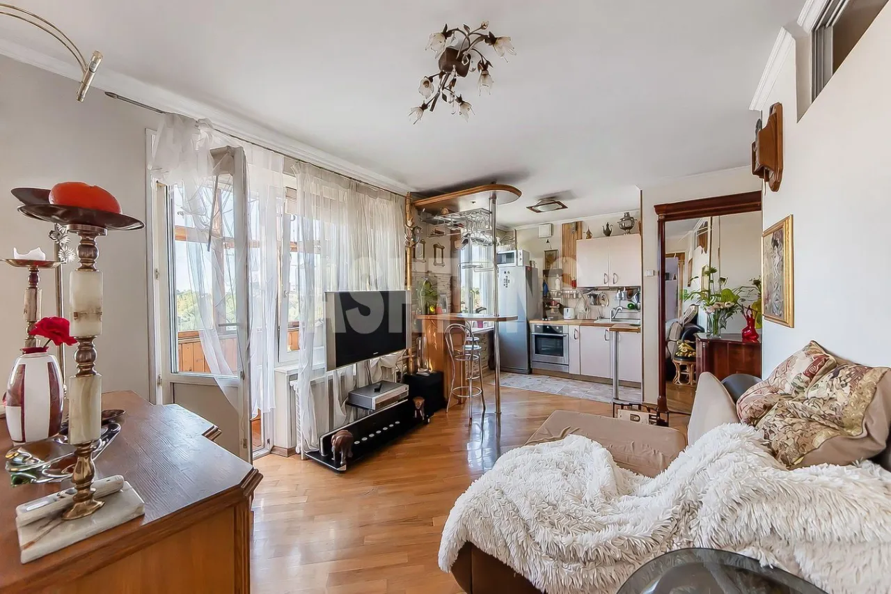 3-комн. квартира, 50 м², 7/9 этаж