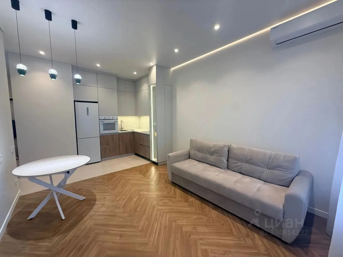 2-комн. квартира, 42,4 м², 4/27 этаж