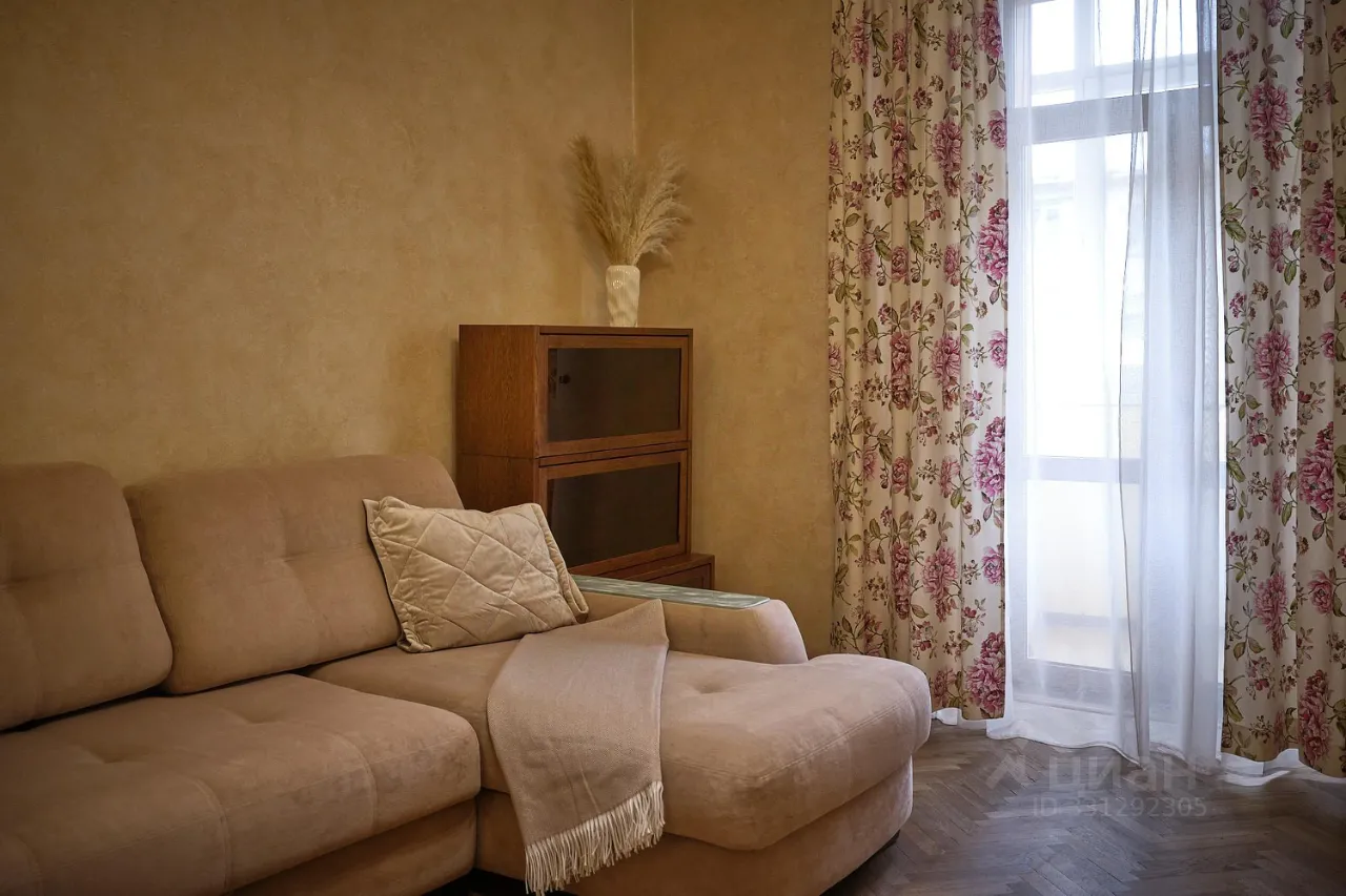 2-комн. квартира, 60 м², 3/5 этаж