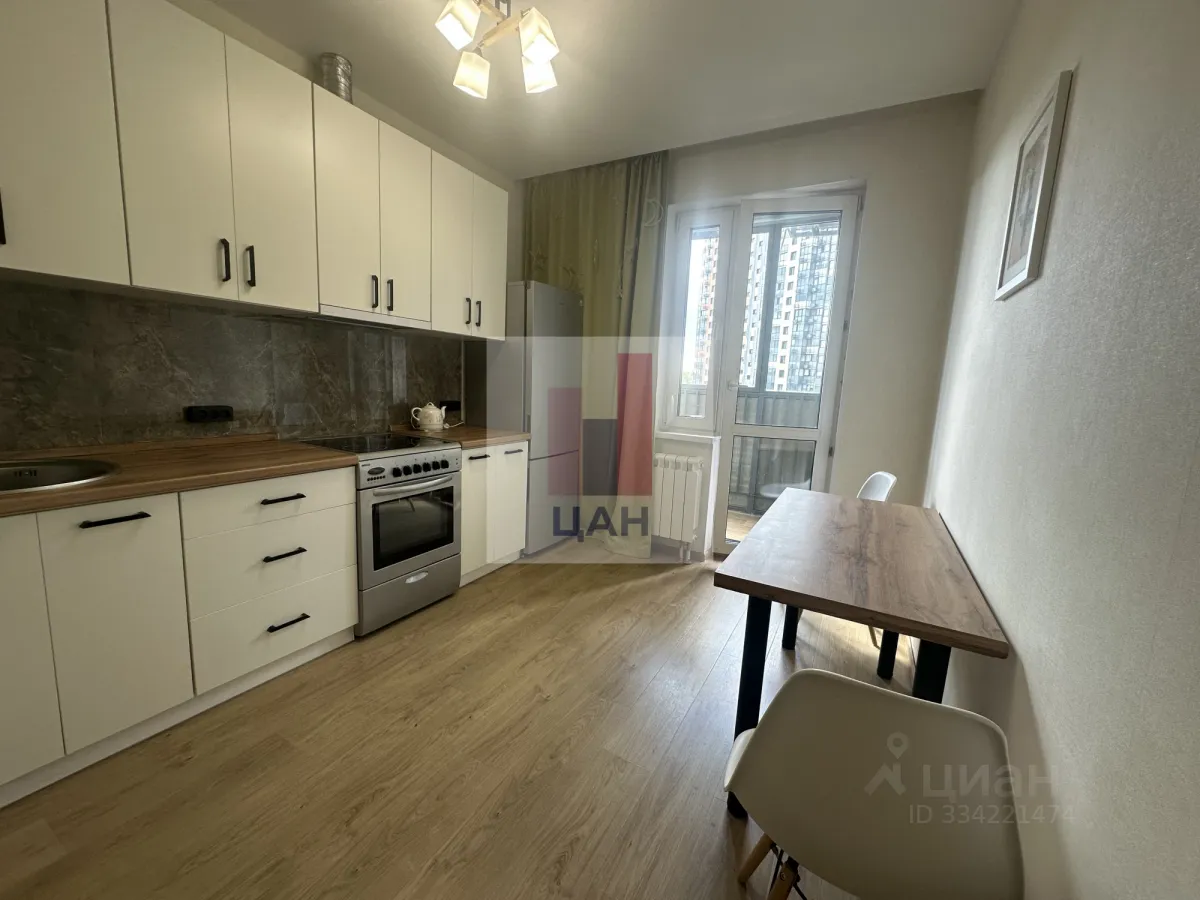 1-комн. квартира, 32 м², 3/15 этаж