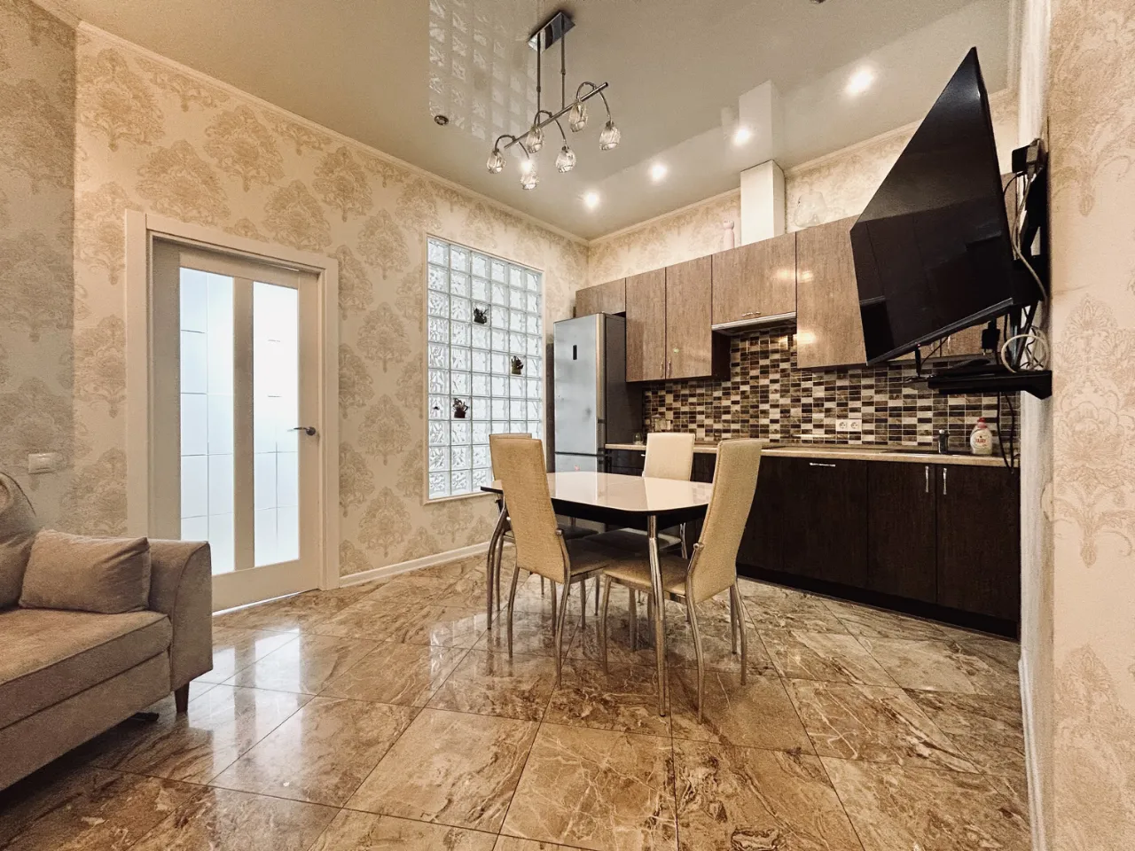 2-комн. квартира, 60 м², 11/44 этаж