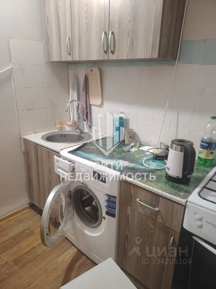 3-комн. квартира, 64 м², 1/9 этаж