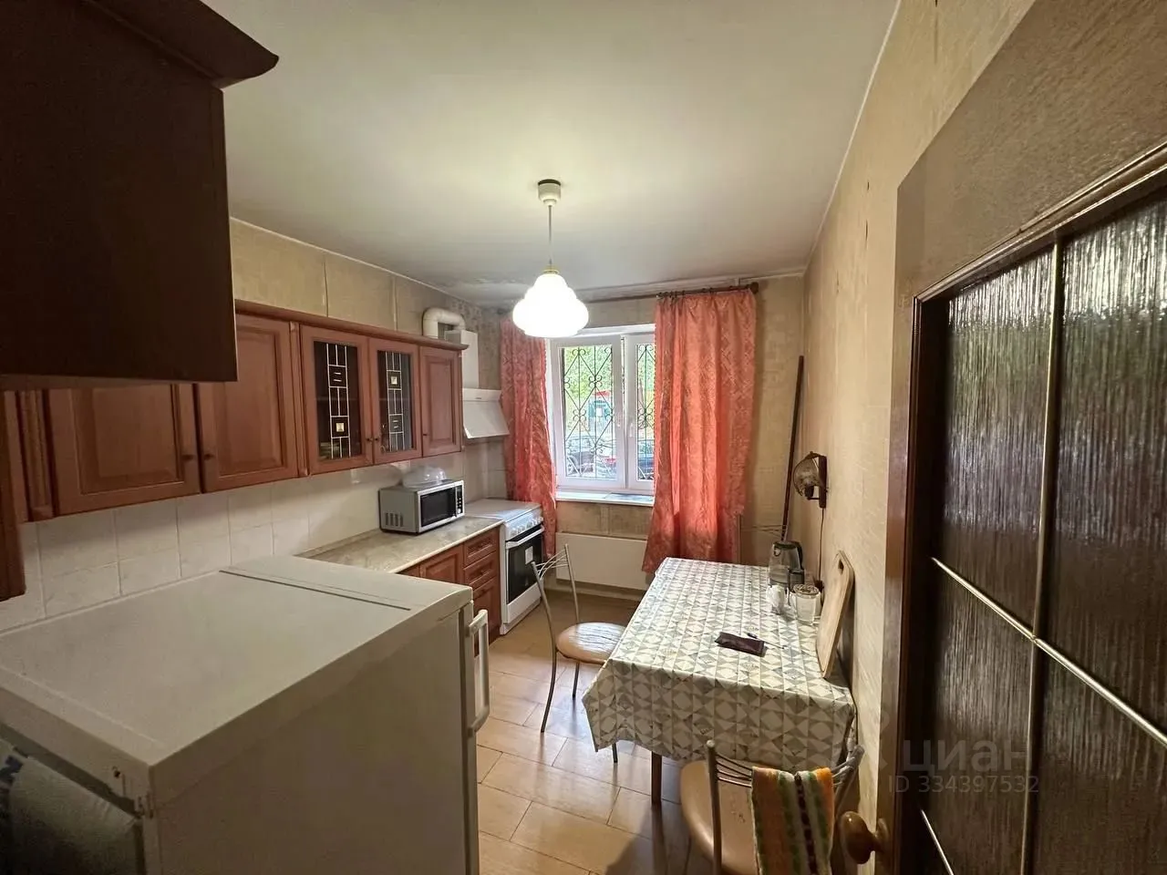 2-комн. квартира, 72 м², 1/12 этаж