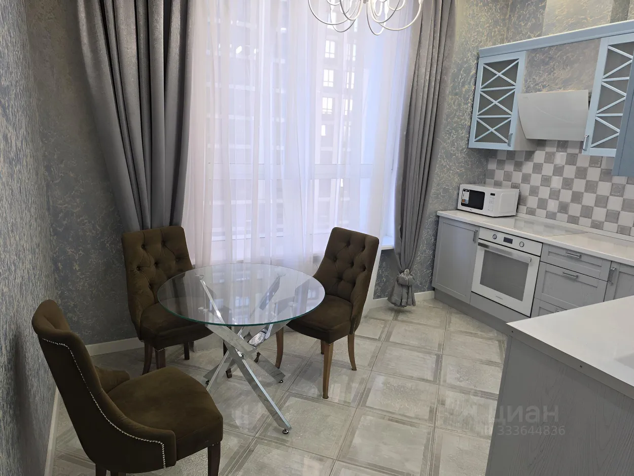 3-комн. квартира, 81 м², 14/24 этаж