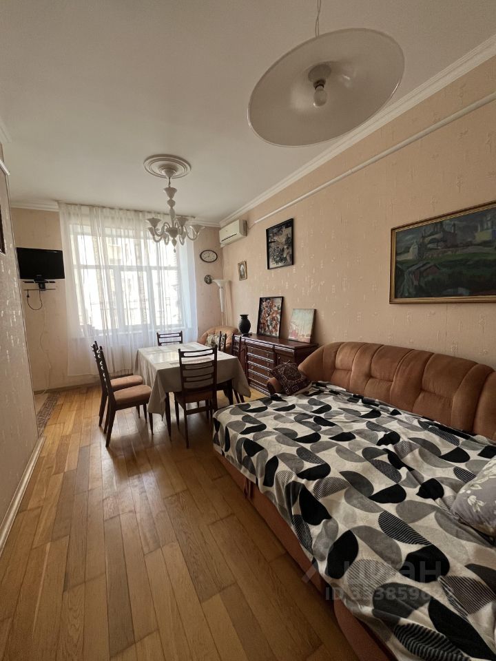 2-комн. квартира, 52 м², 2/7 этаж