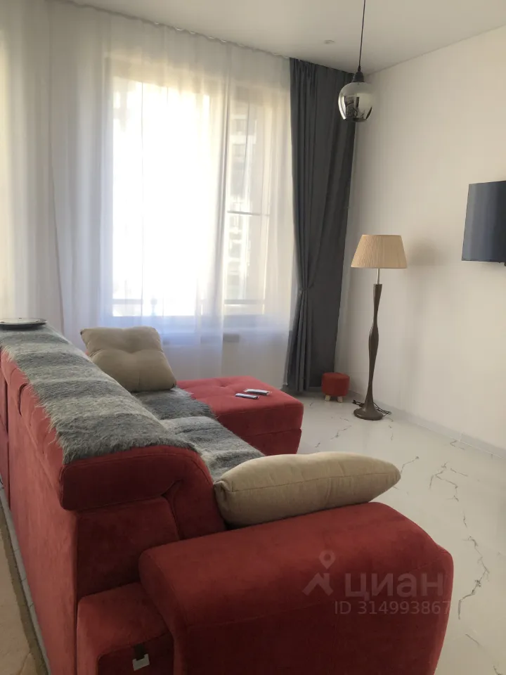 2-комн. квартира, 52 м², 3/15 этаж
