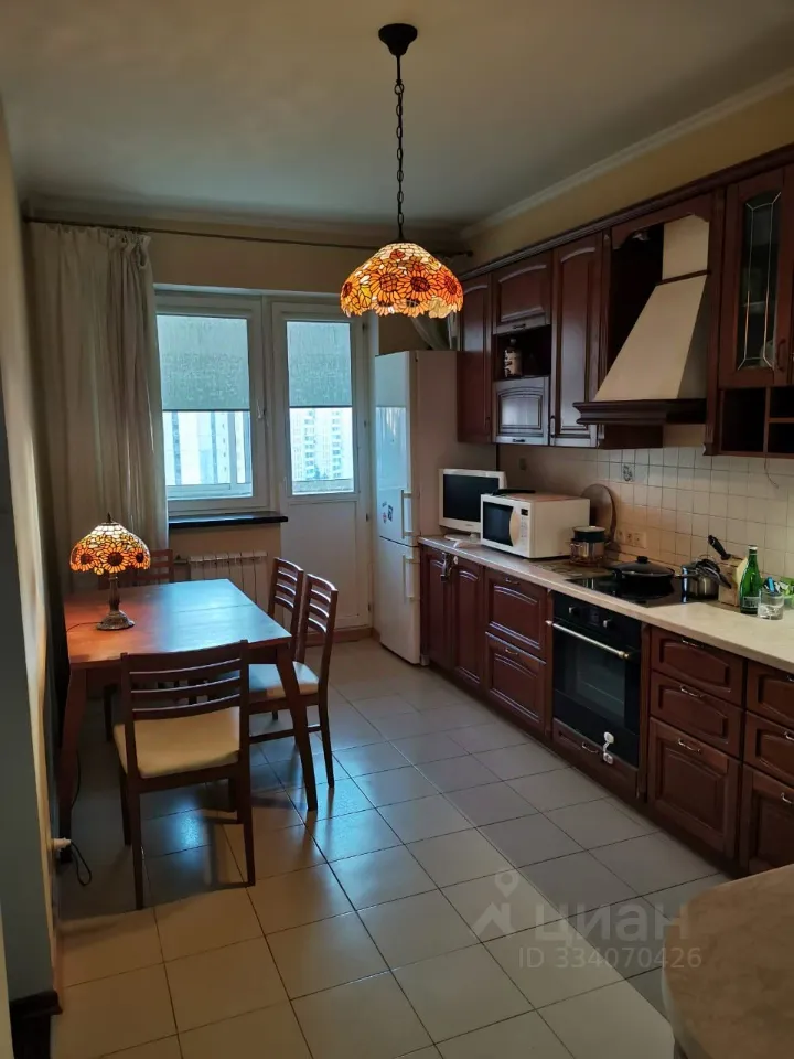 2-комн. квартира, 68 м², 11/18 этаж