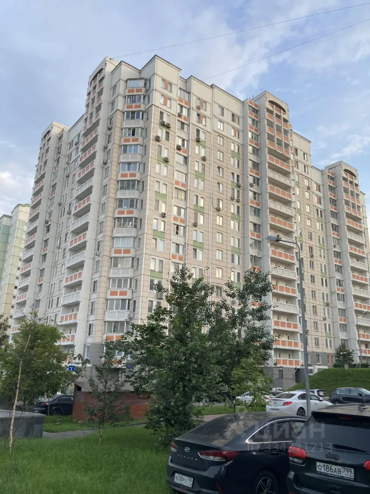 2-комн. квартира, 57 м², 5/18 этаж