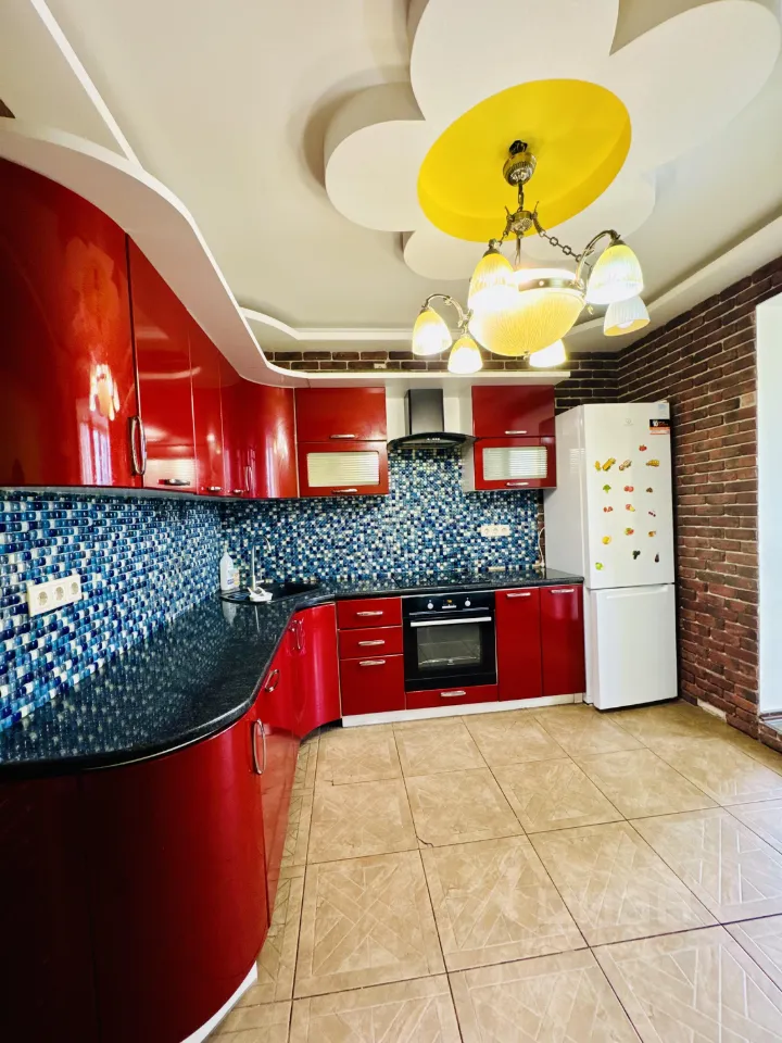 3-комн. квартира, 75 м², 2/25 этаж