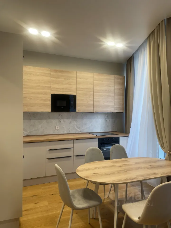3-комн. квартира, 72 м², 12/20 этаж