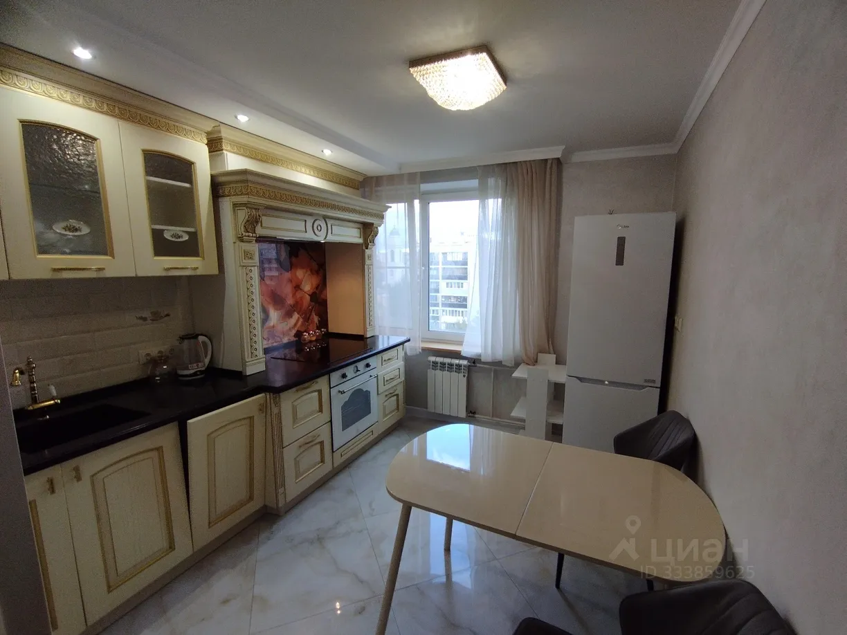 2-комн. квартира, 52 м², 8/12 этаж