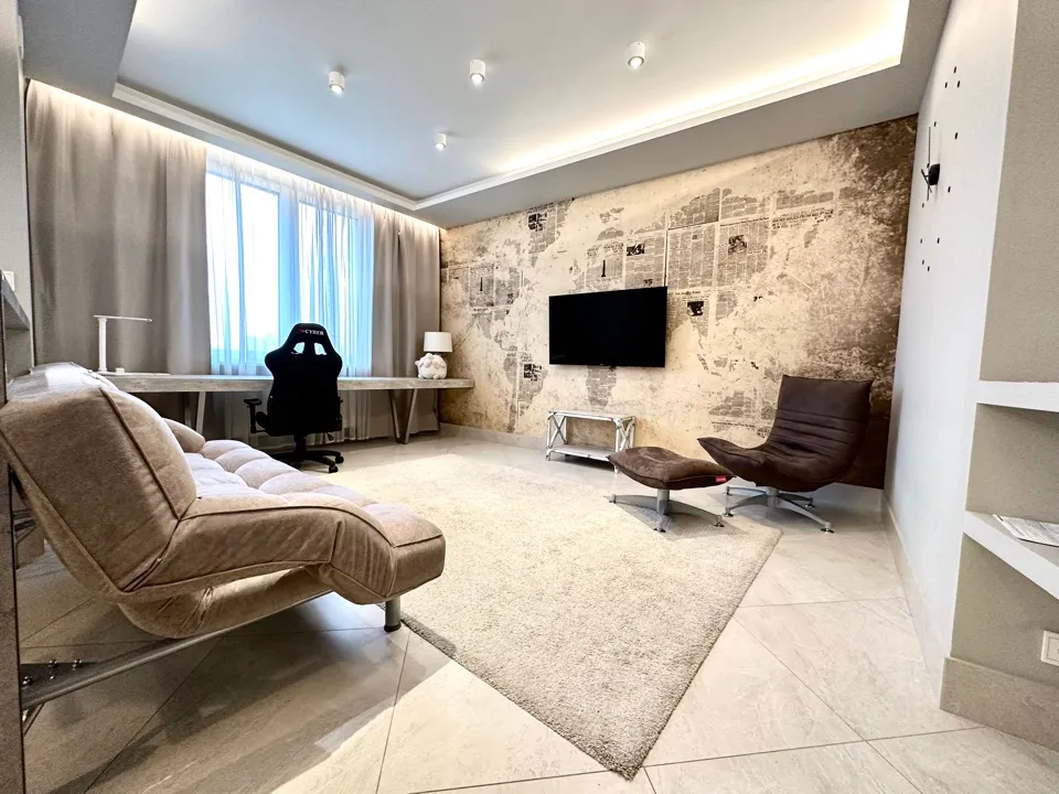 2-комн. квартира, 82,1 м², 2/21 этаж