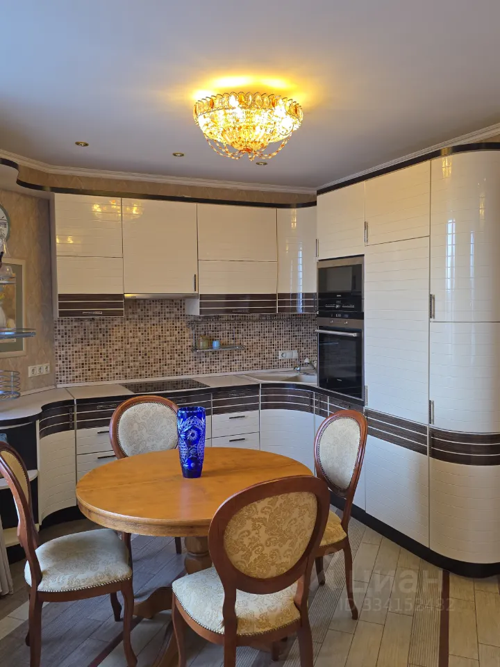 2-комн. квартира, 55 м², 16/17 этаж