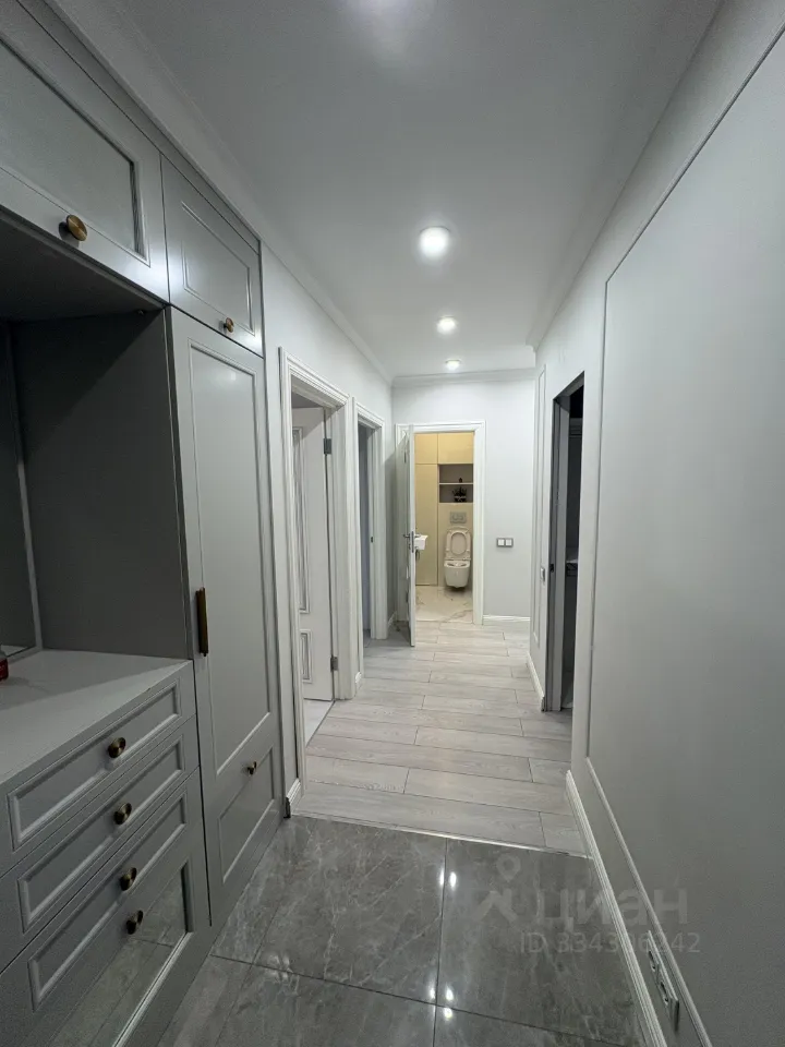 2-комн. квартира, 68 м², 3/6 этаж