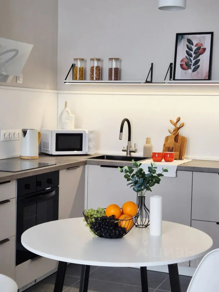 2-комн. квартира, 42 м², 27/32 этаж