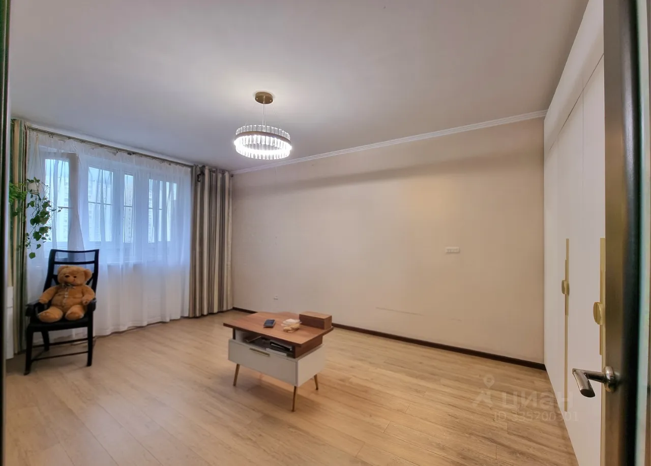 2-комн. квартира, 52 м², 7/17 этаж