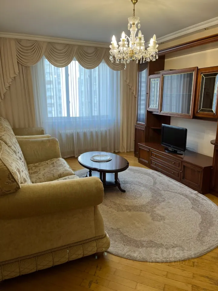 3-комн. квартира, 74 м², 10/17 этаж