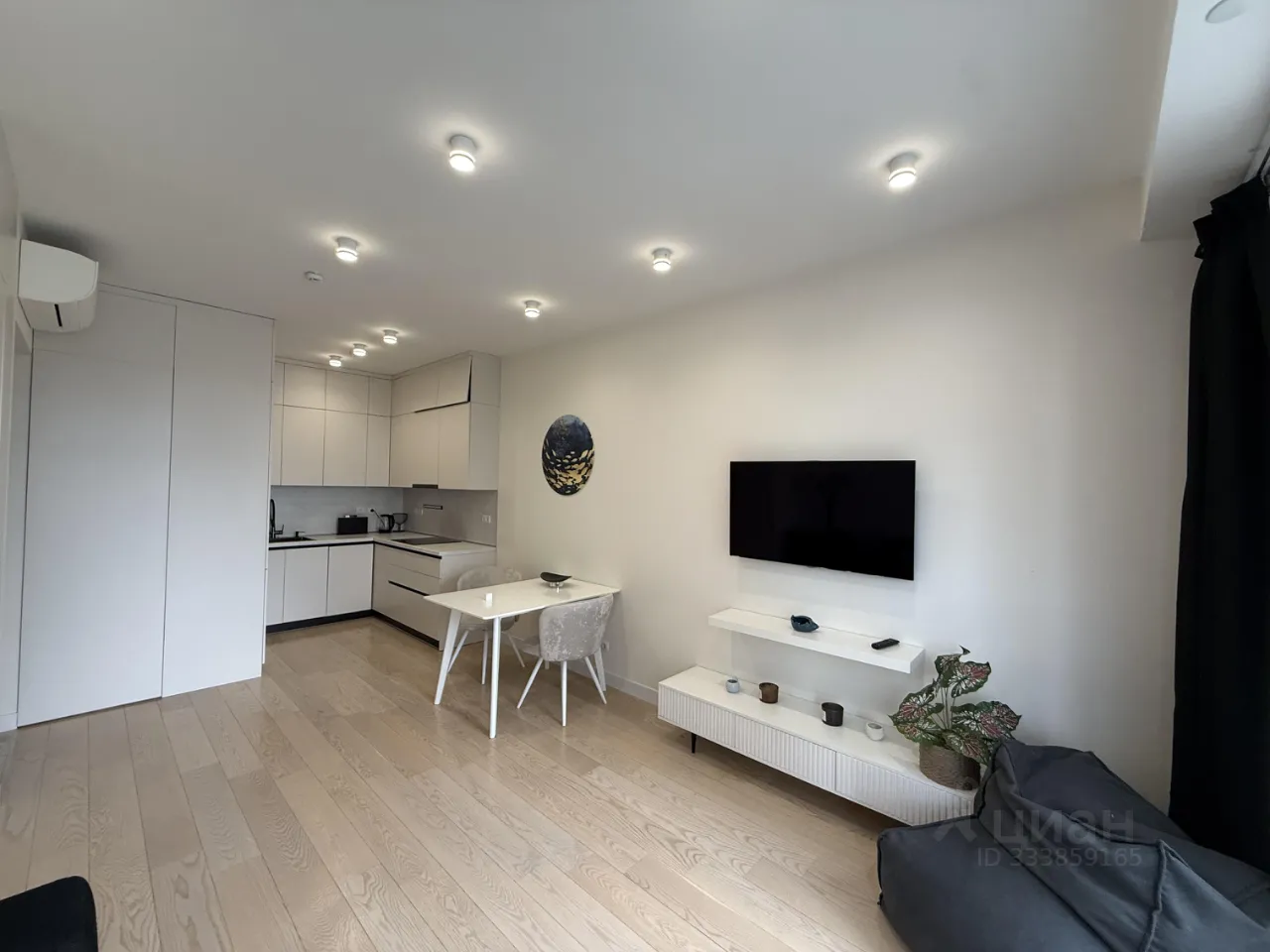 2-комн. квартира, 52 м², 4/22 этаж
