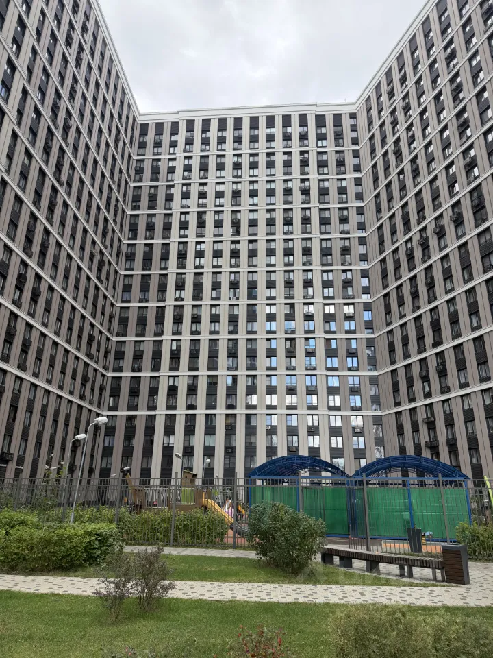 2-комн. квартира, 56 м², 2/22 этаж