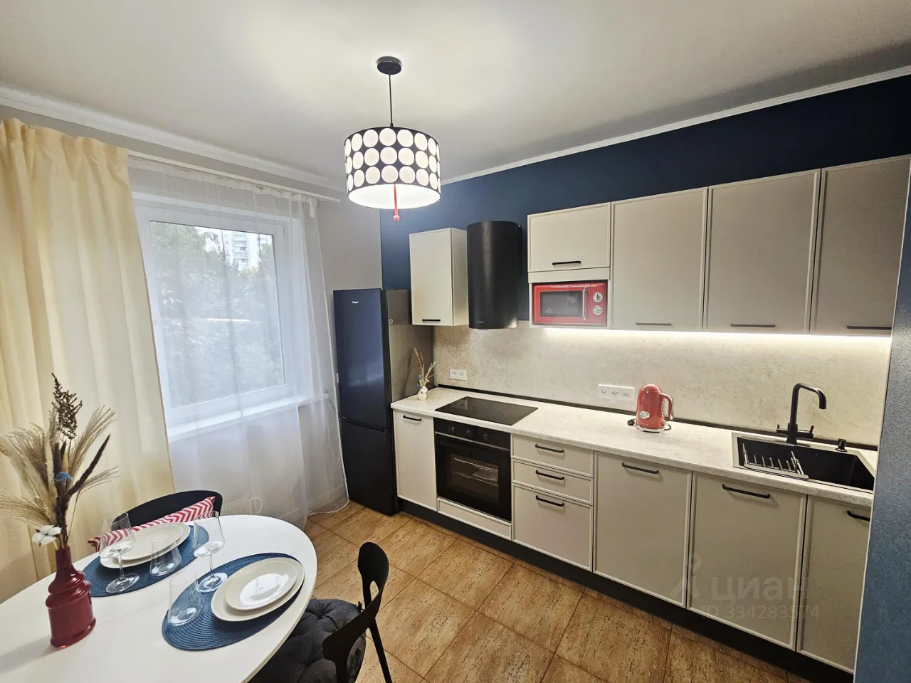 2-комн. квартира, 54 м², 3/16 этаж