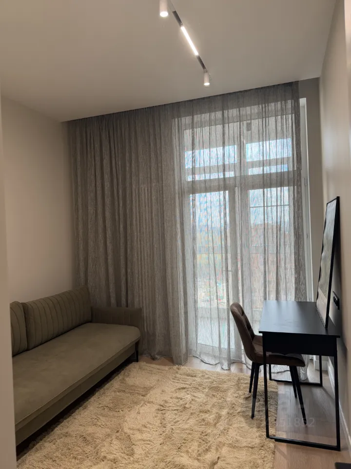 2-комн. квартира, 64 м², 13/21 этаж