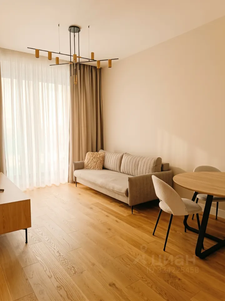 2-комн. квартира, 48 м², 15/42 этаж