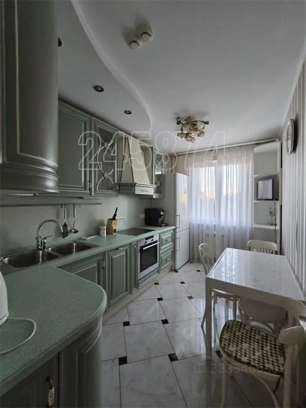 3-комн. квартира, 82 м², 8/25 этаж